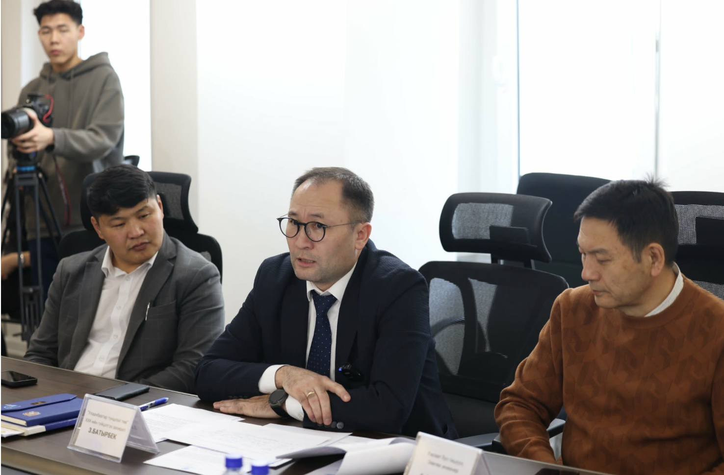 “Хүннү хотын 90 МВт батарей хуримтлуурын станц” төслийн урьдчилсан сонгон шалгаруулалтад таван аж ахуйн нэгж материал ирүүллээ